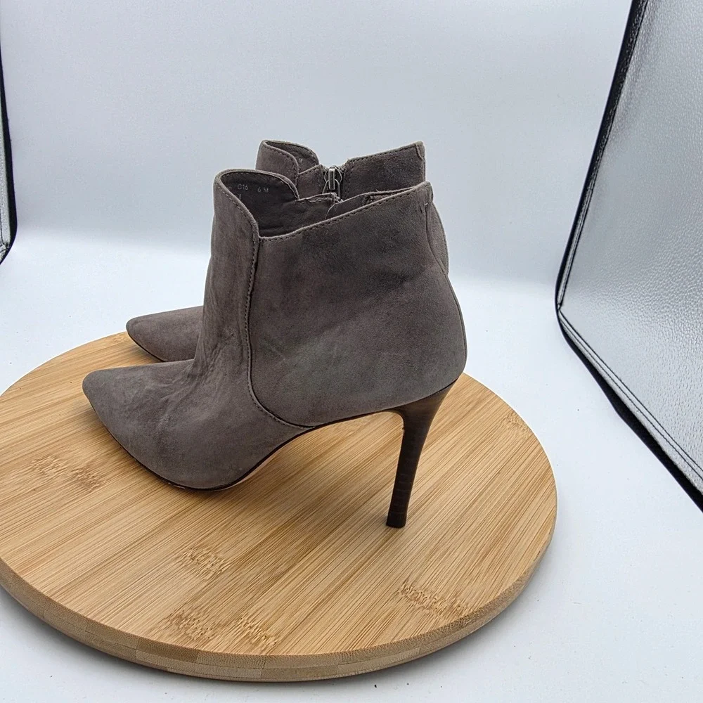 Johnston & Murphy Womens Grey Suede Pointed Toe Stiletto Ankle Booties Size 6M‎